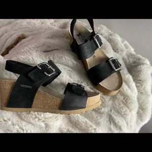 Mephisito Lissandra Wedge Sandal.  Big buckle. Size 5.